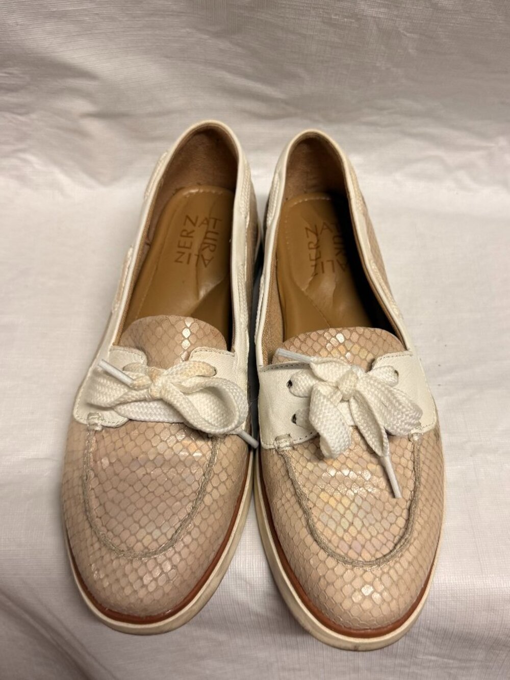 Naturalizer Korrine Leather Snakeskin Boat Shoes in Porcelain Size 6.5